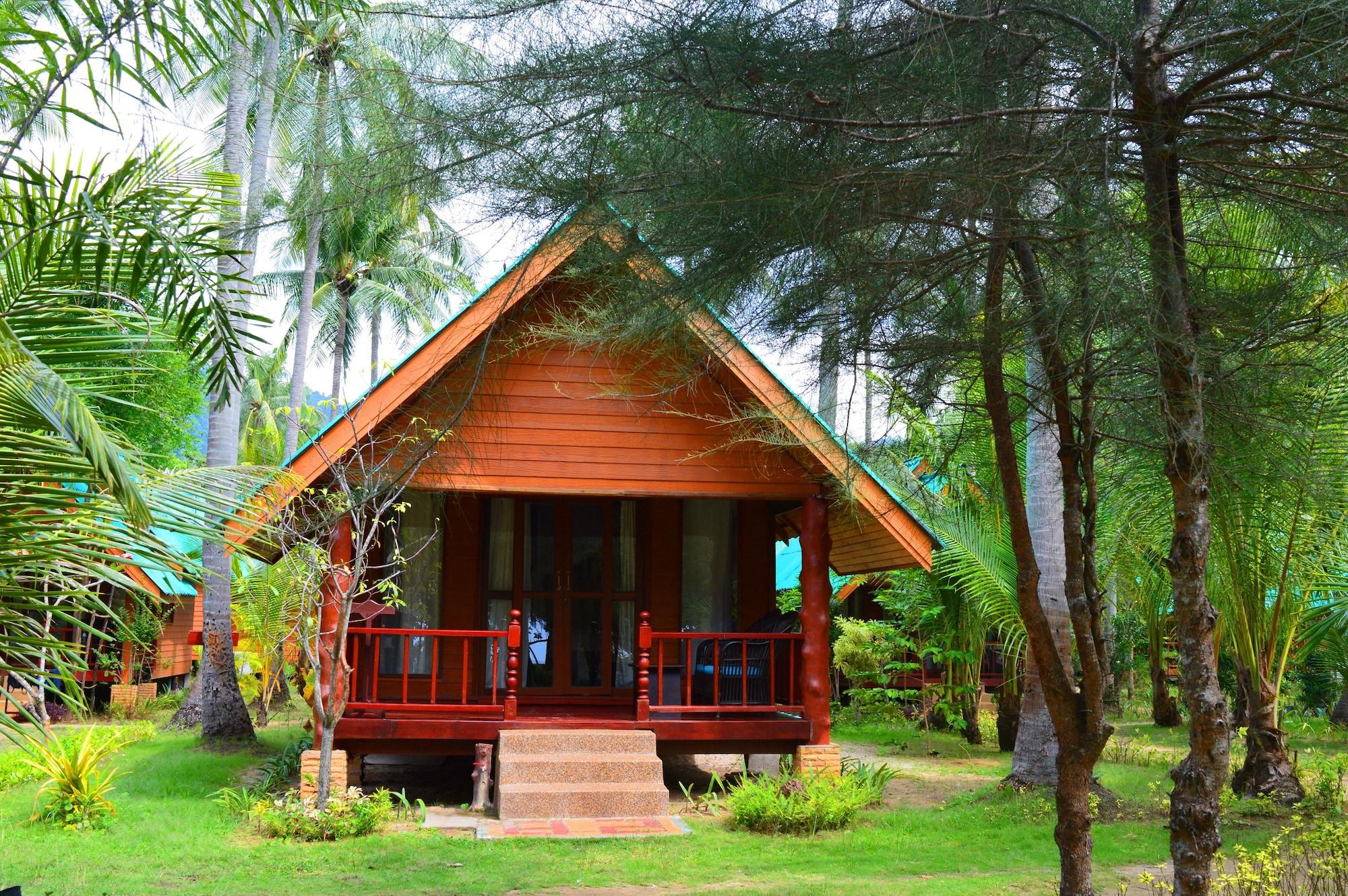 Resort Sayang 3*