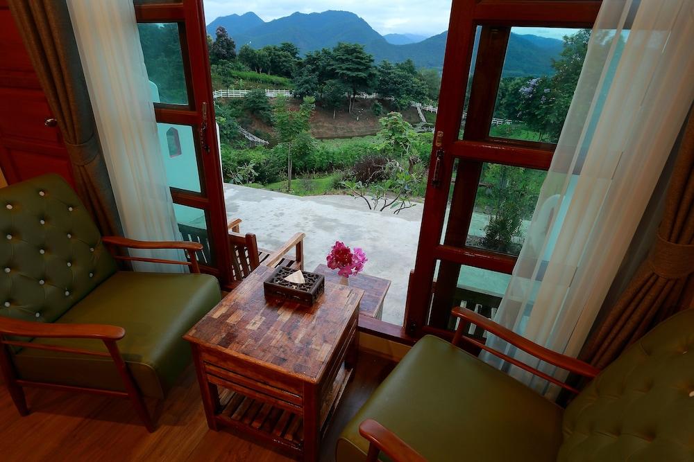 Resort E-outfitting 3*