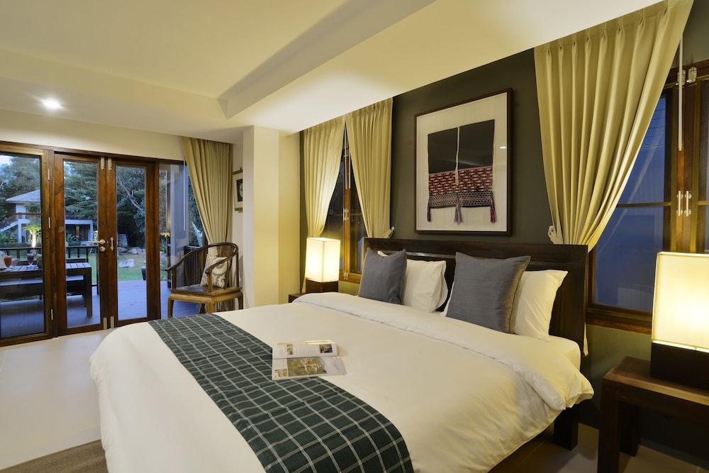 The Quarter Resort