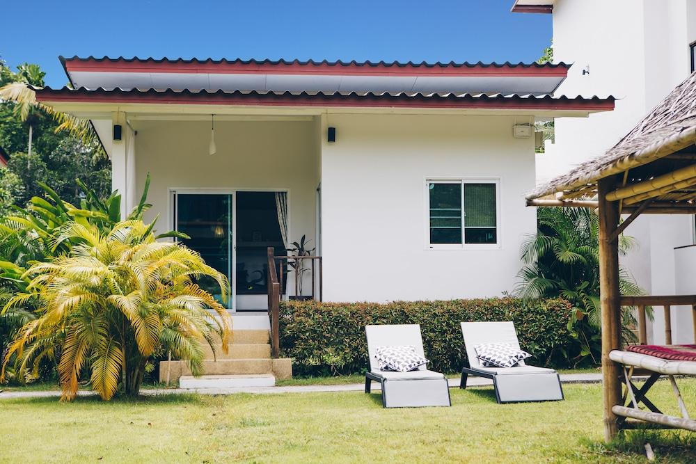 Coco Lilly Villas Resort