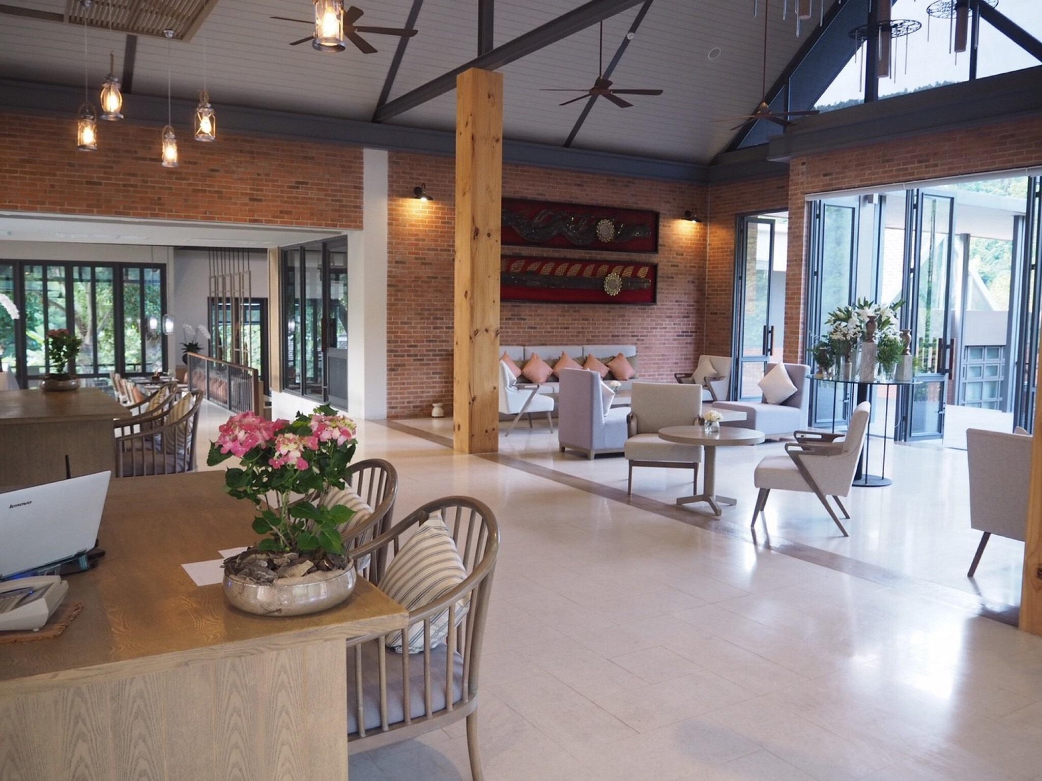 Resort Flora Creek 5*