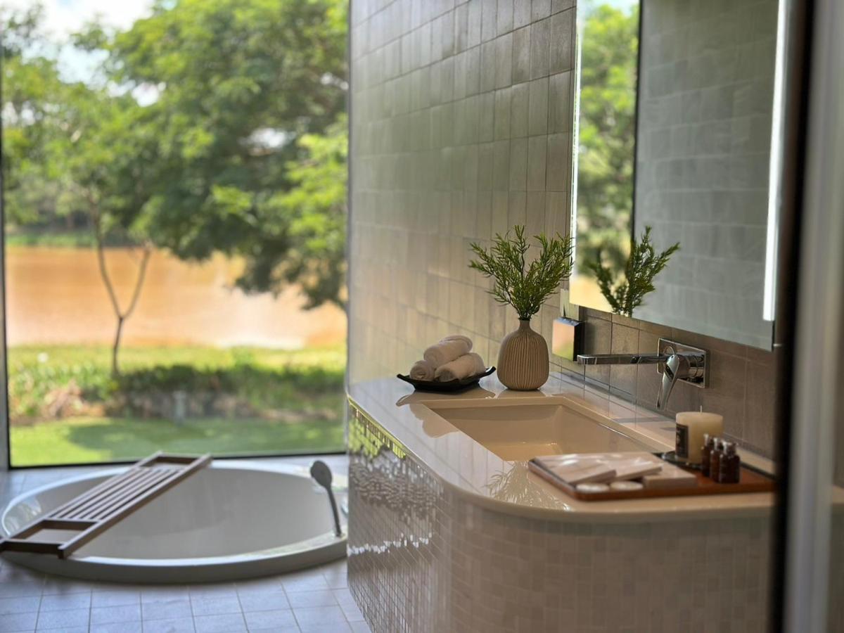 Riva Vista Riverfront Chiangrai 5*