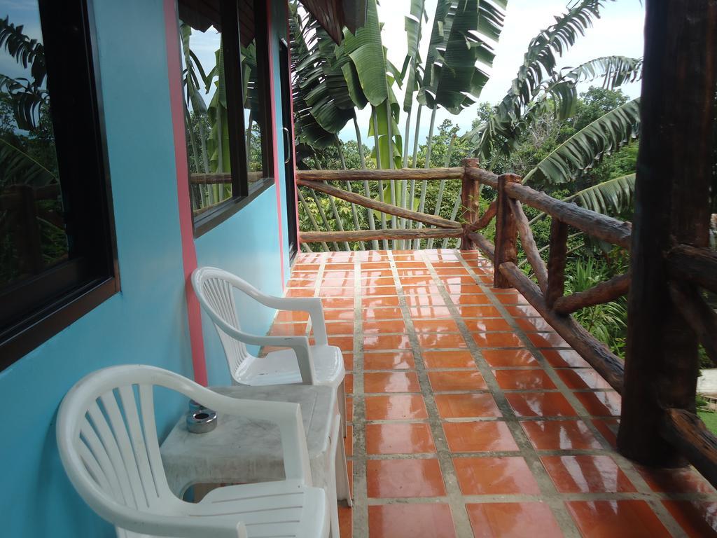 Amstardam Hostel Ko Pha Ngan