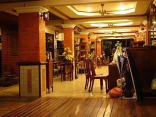 Pha Thai House Hotel