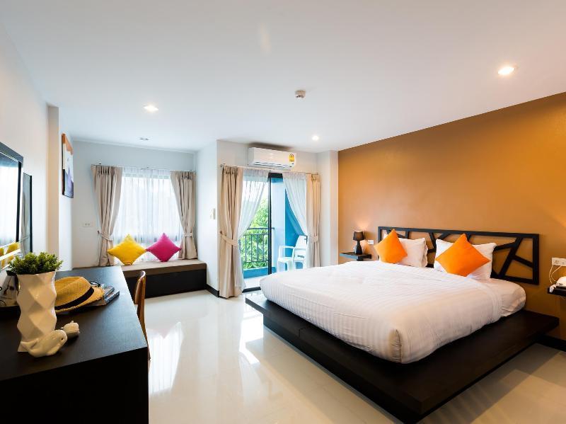 Sleep Whale Hotel 3*