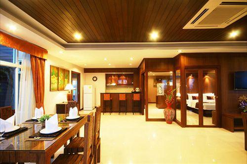 Seaside Pattaya Hotel 3*
