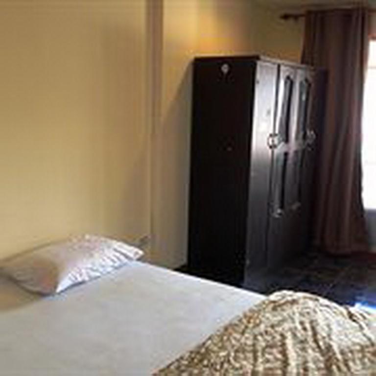 Pandia House Guest house *