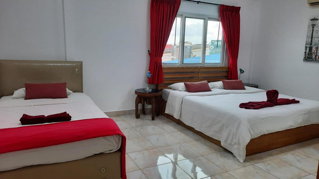 Hotel Happy