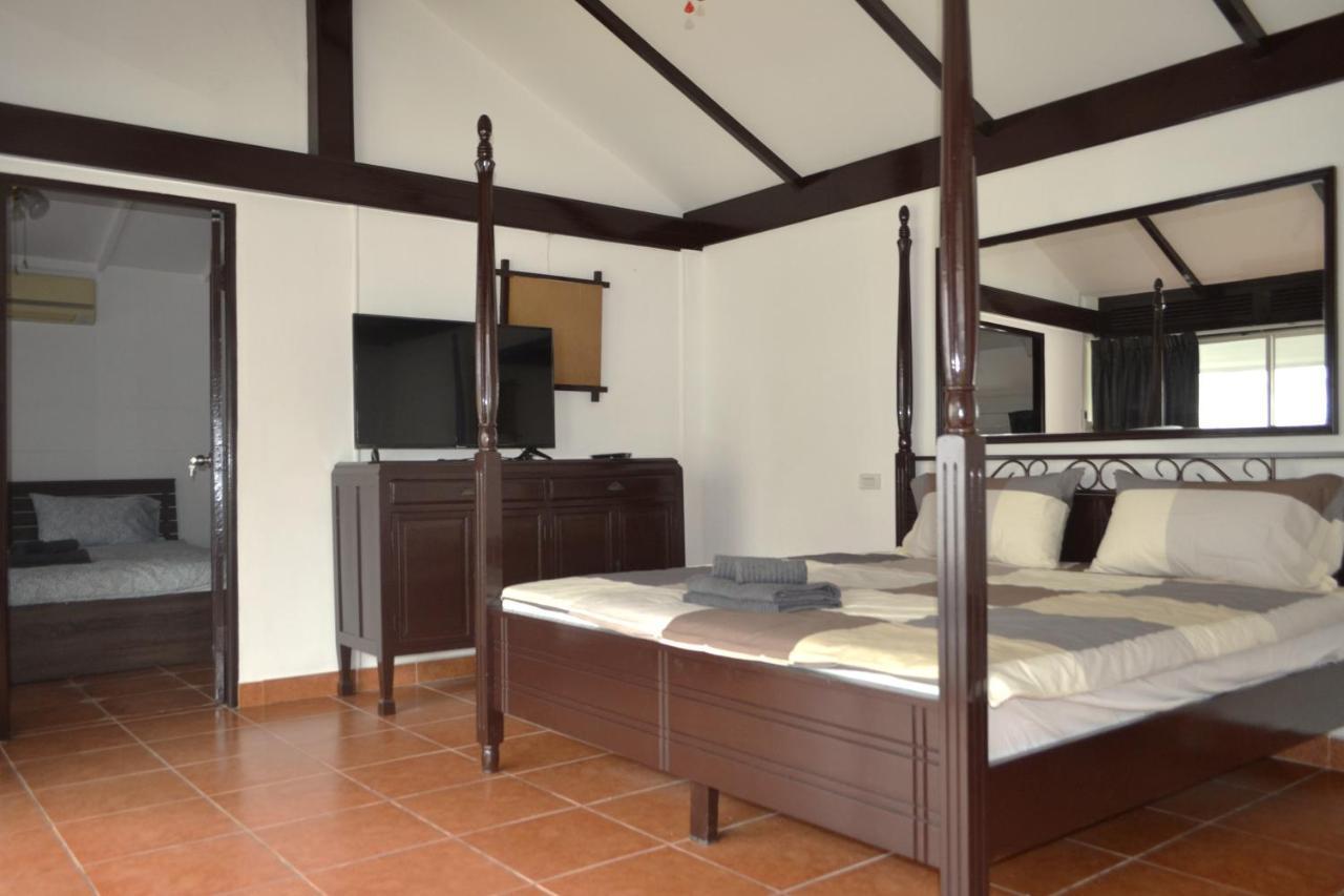 Natural Pool Pattaya 4 Bedroom *