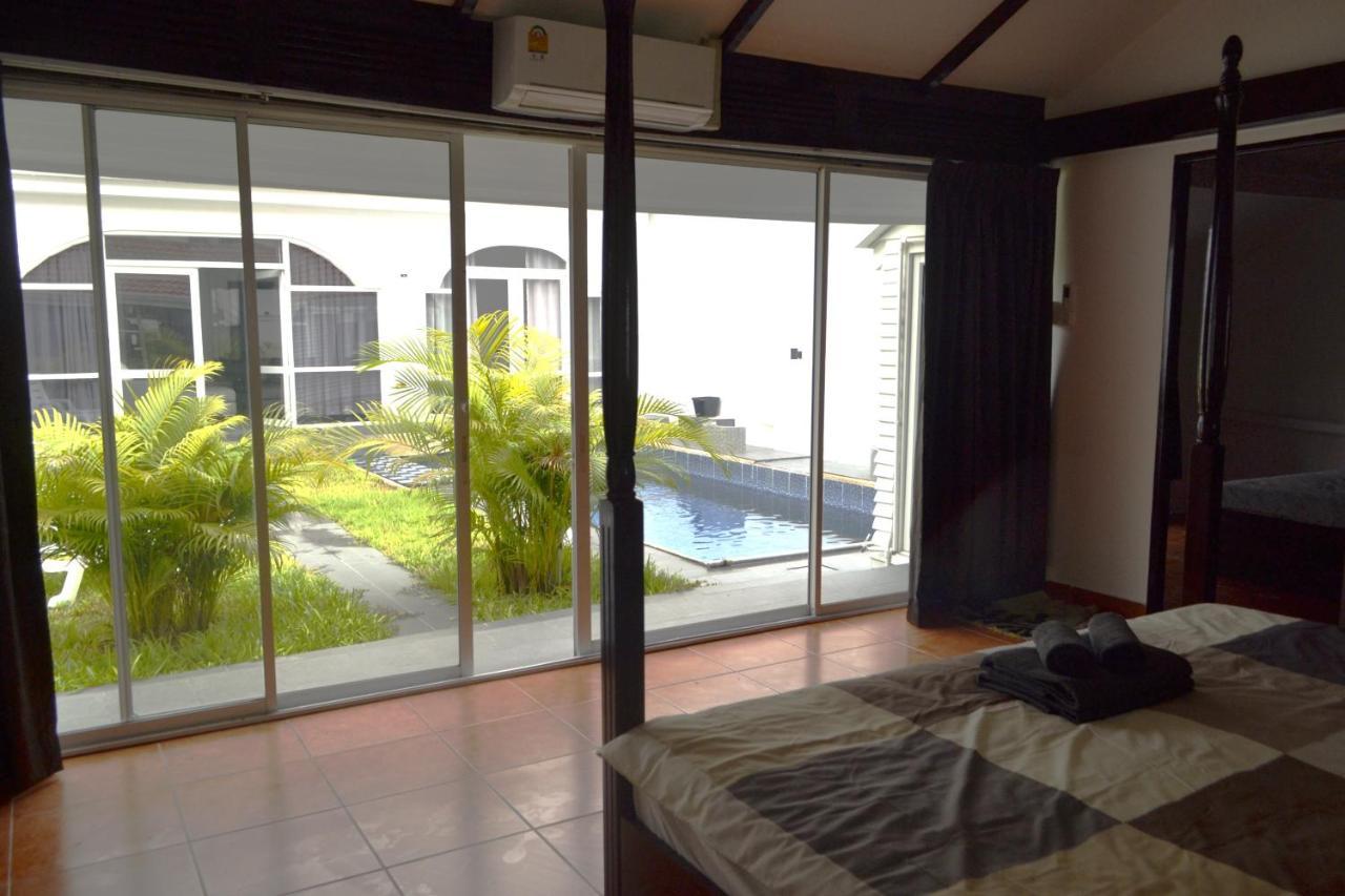 Villa Natural Pool Pattaya 4 Bedroom Jomtien Beach