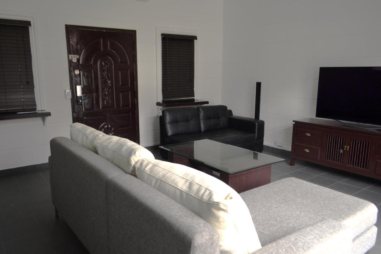 Villa Natural Pool Pattaya 4 Bedroom *