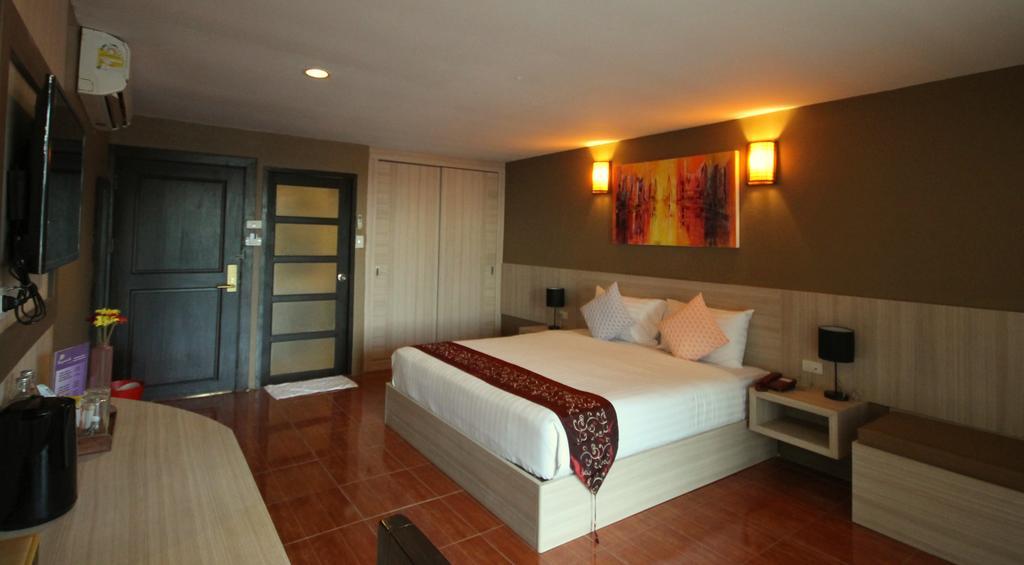 Baywatch Boutique Hotel Ao Nang Hotel