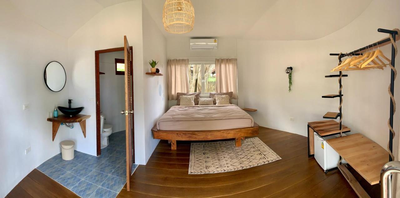 Ocean Vibes Resort Thongsala