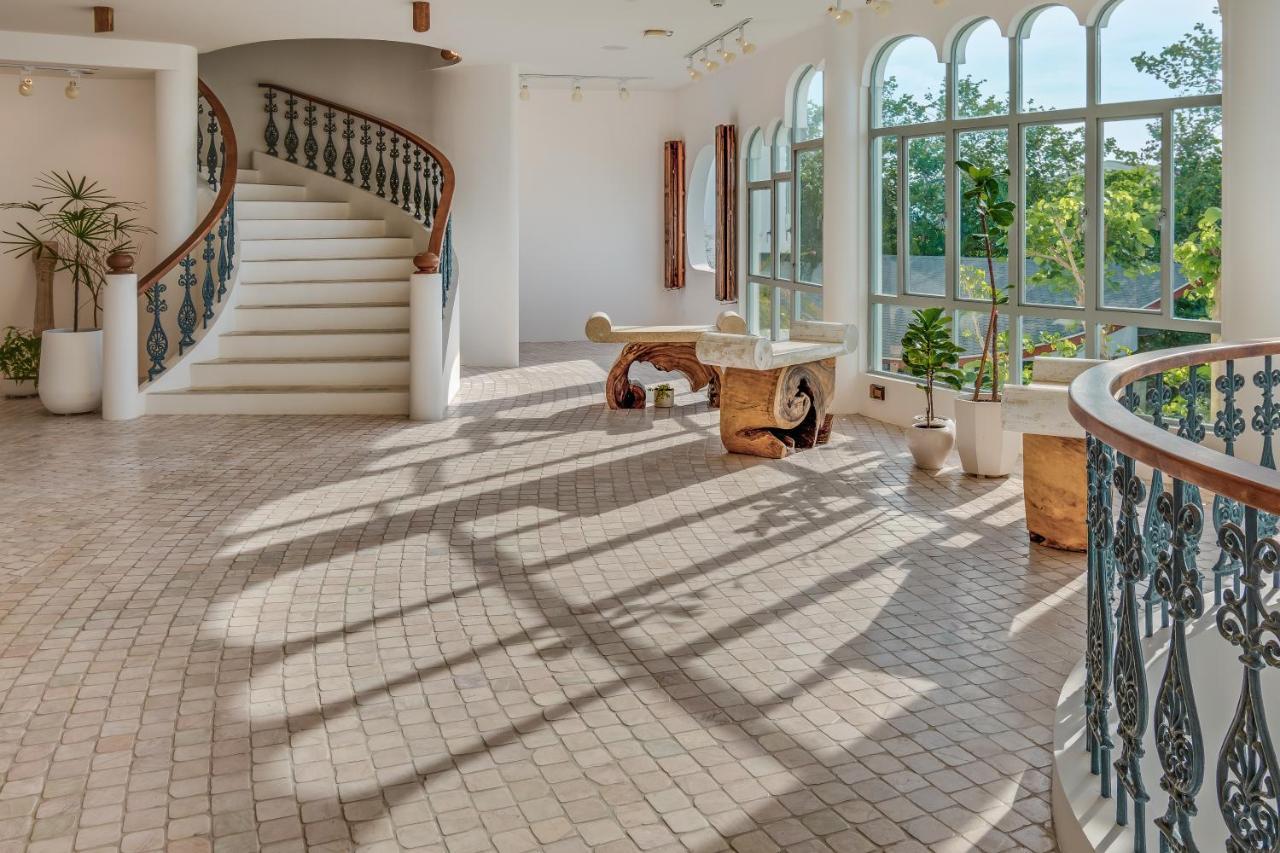 Resort Ampersand 5*