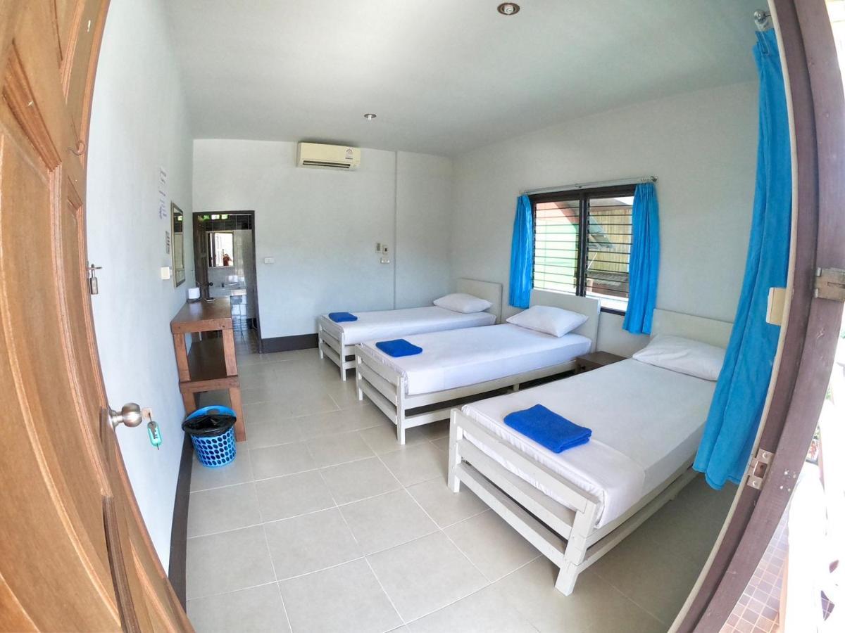 Jr Gym & Hotel