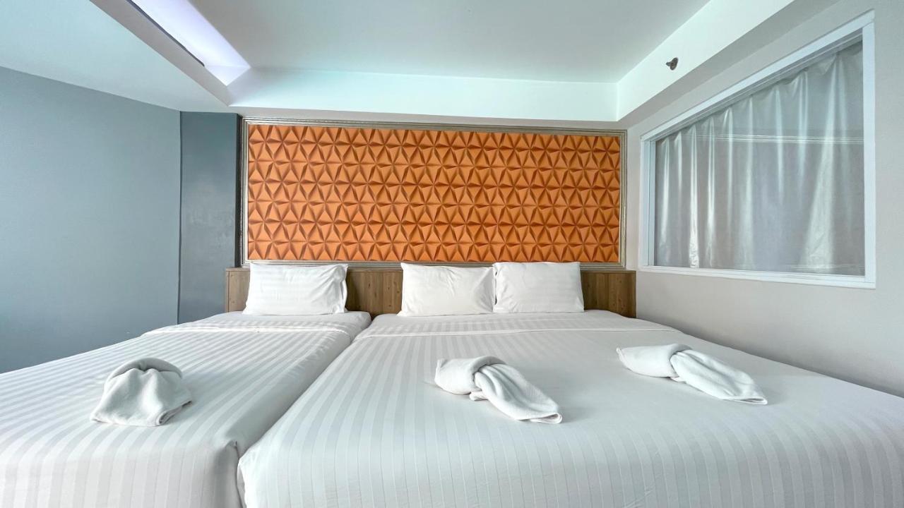 Hotel Dragon , Pattaya