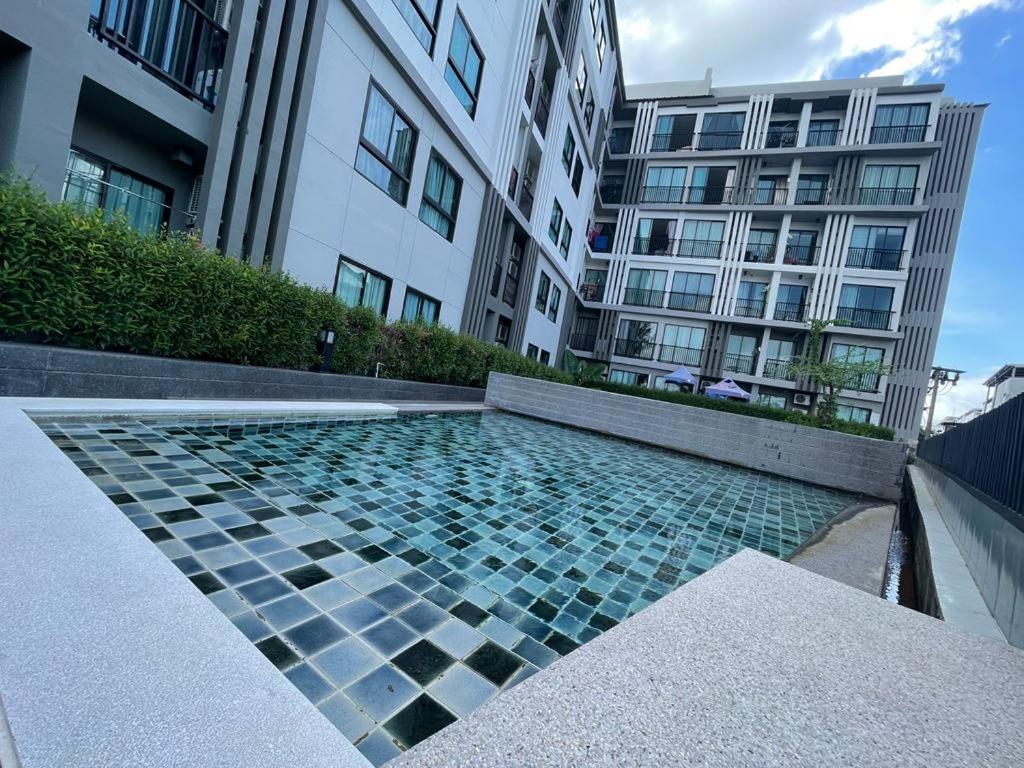 Apartment Boat Avenue Zcape1 Laguna