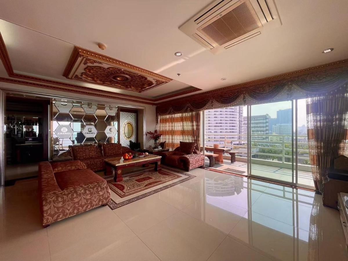 Beautiful Sea View Front Apartment *