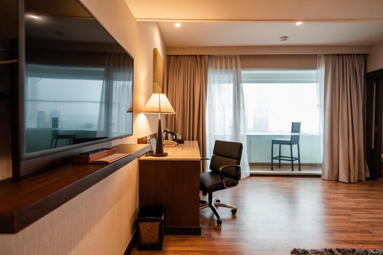 Hotel Ramada Plaza By Wyndham Menam Riverside Bangkok