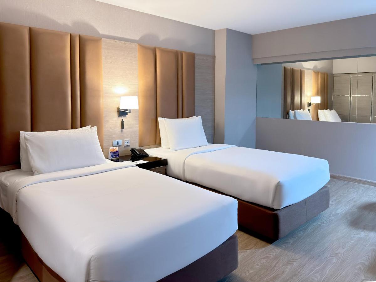 Ramada By Wyndham Sukhumvit 11 Banguecoque
