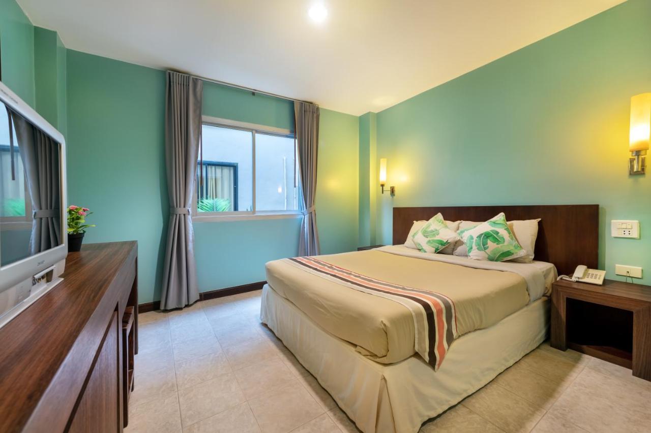 The Twelve Hotel 3*