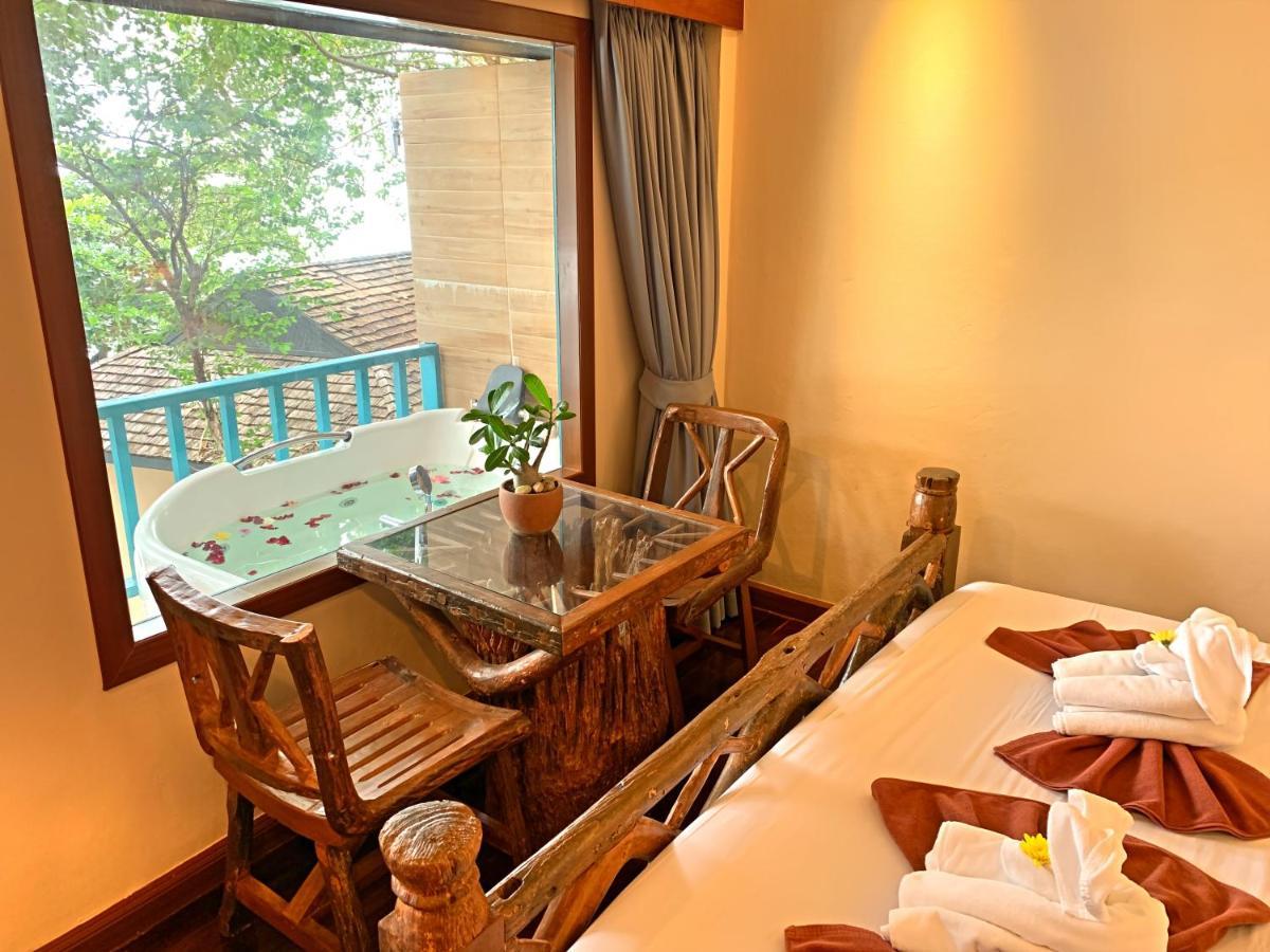 Baan Hin Sai & Resort 3*