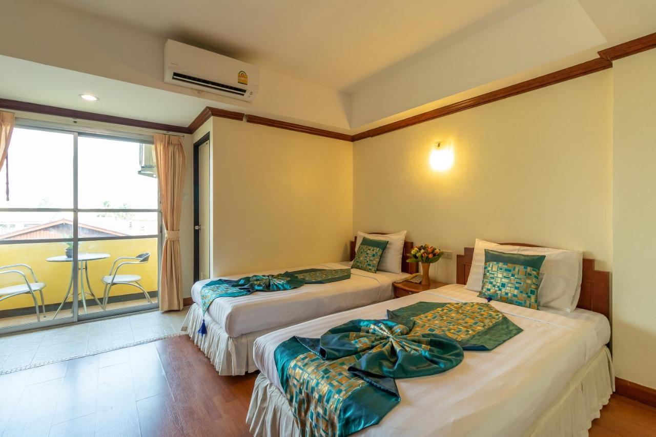 Hotel Chomsin ชมสินธุ์ Hua Hin