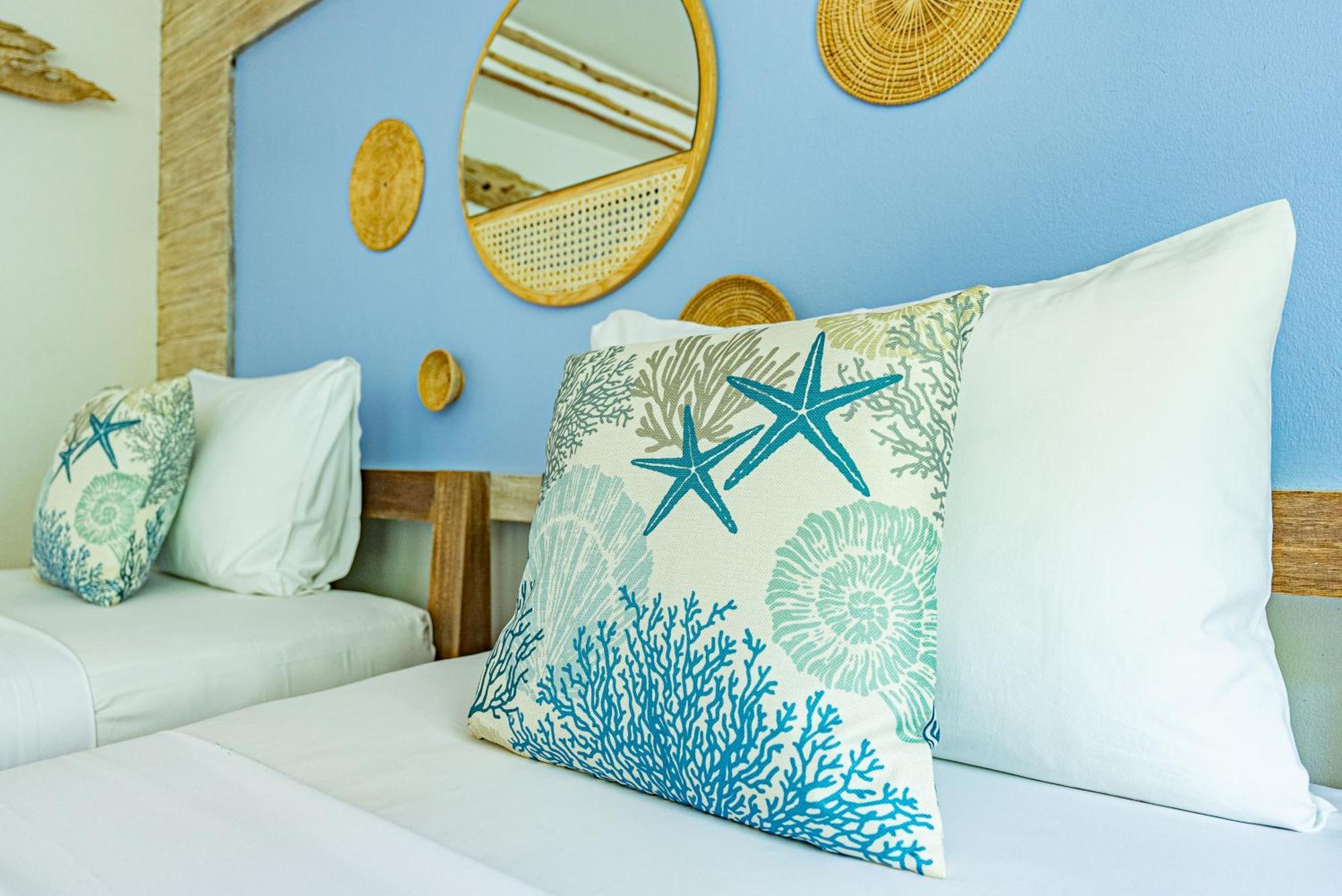 Arkbar Club Hotel 3*