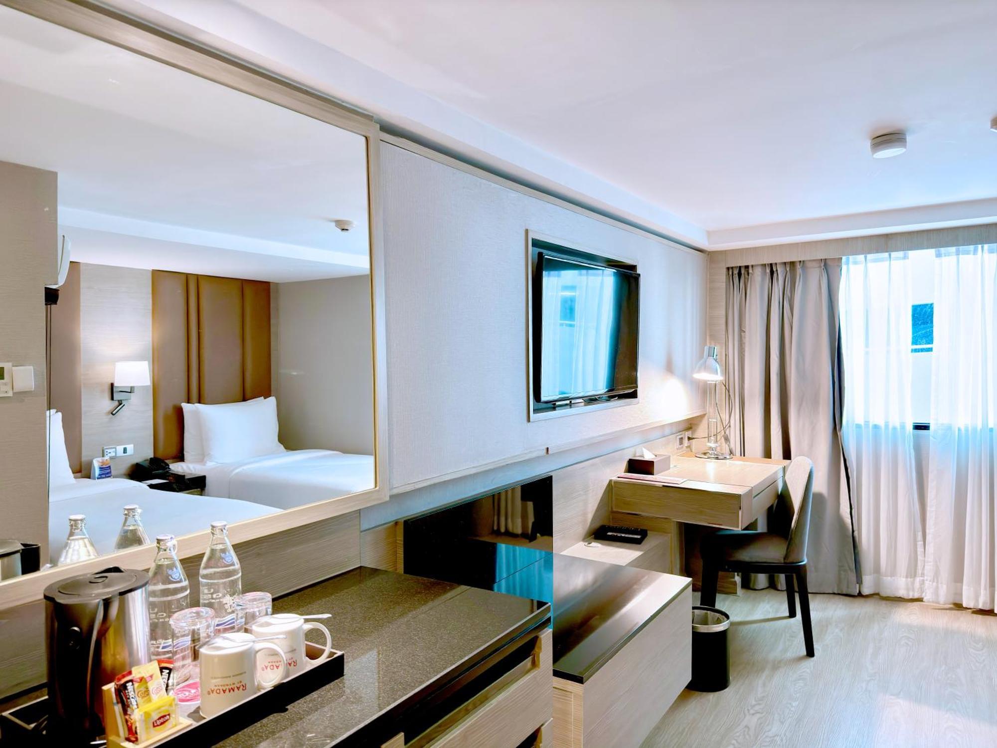 Ramada By Wyndham Sukhumvit 11 4* Banguecoque