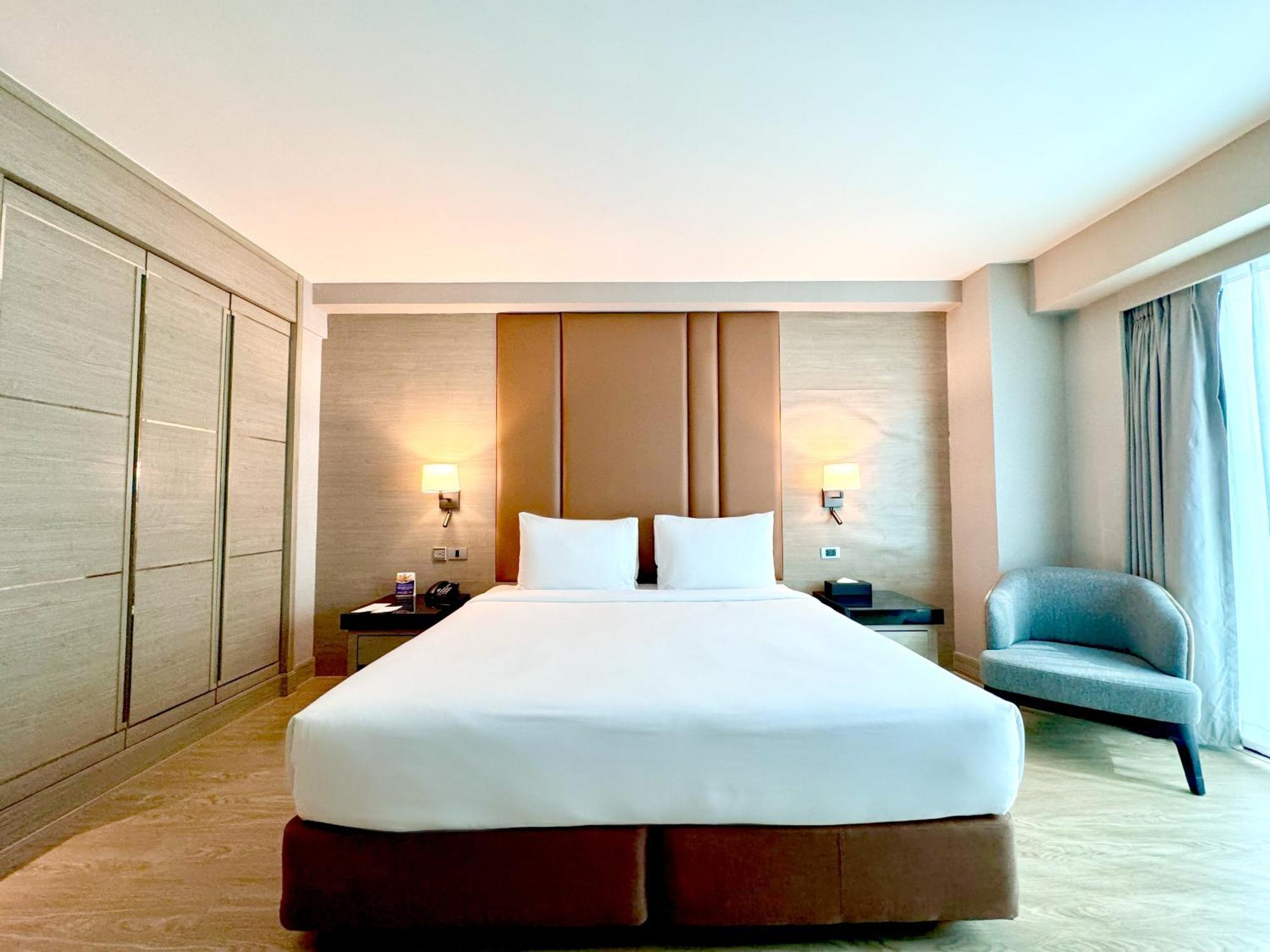 Hotel Ramada By Wyndham Sukhumvit 11 Banguecoque