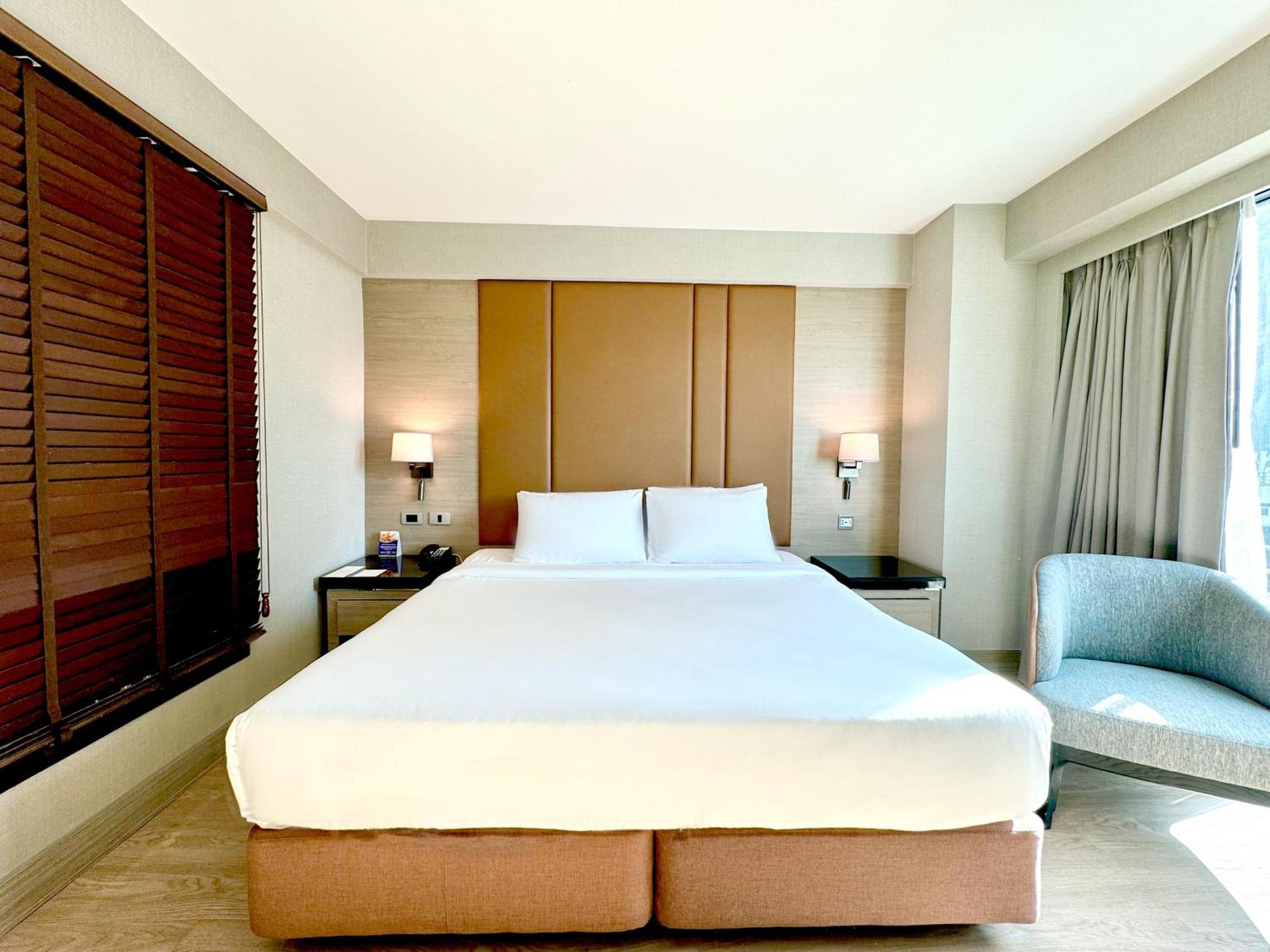 Ramada By Wyndham Sukhumvit 11 Hotel Banguecoque