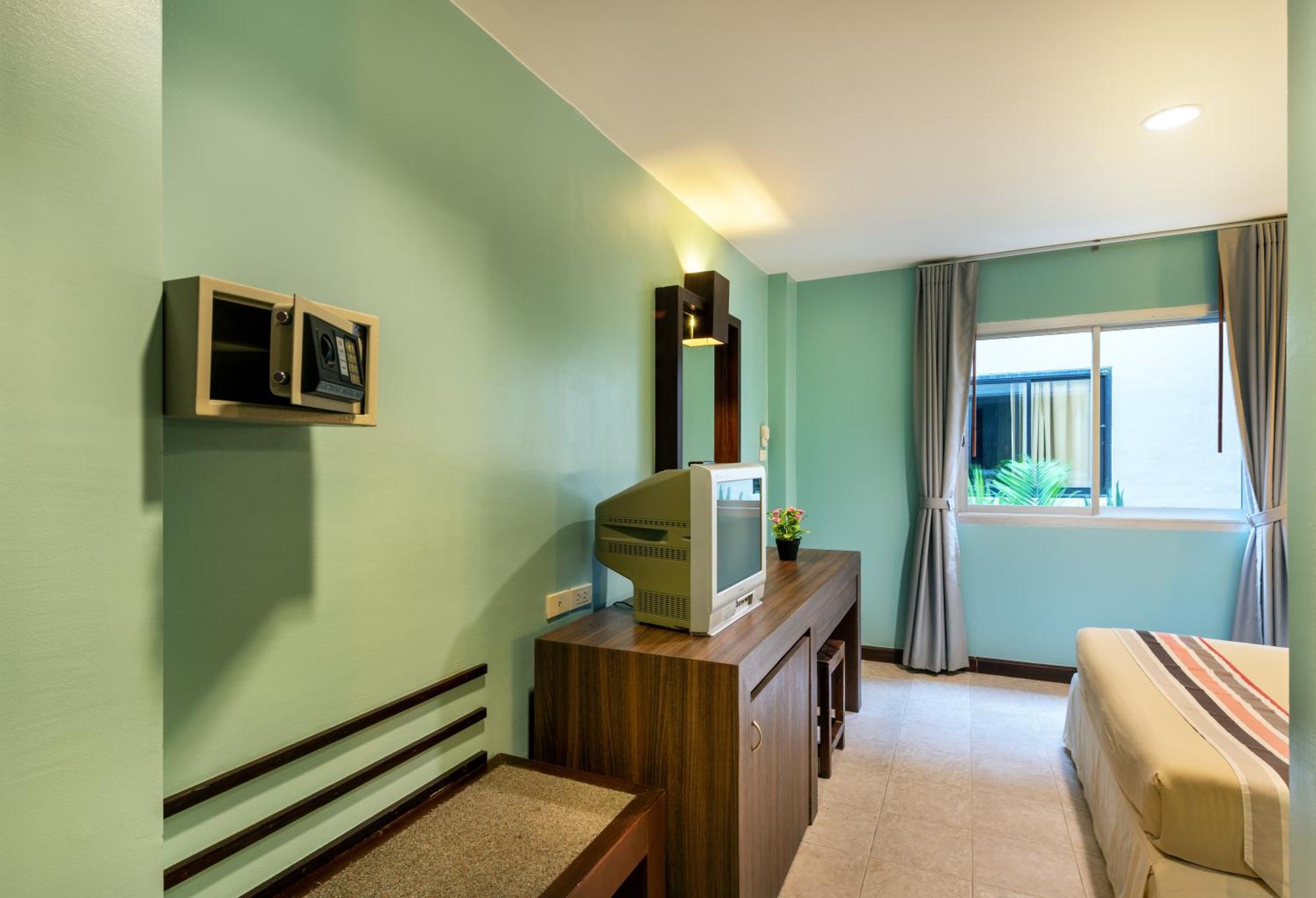 The Twelve Hotel