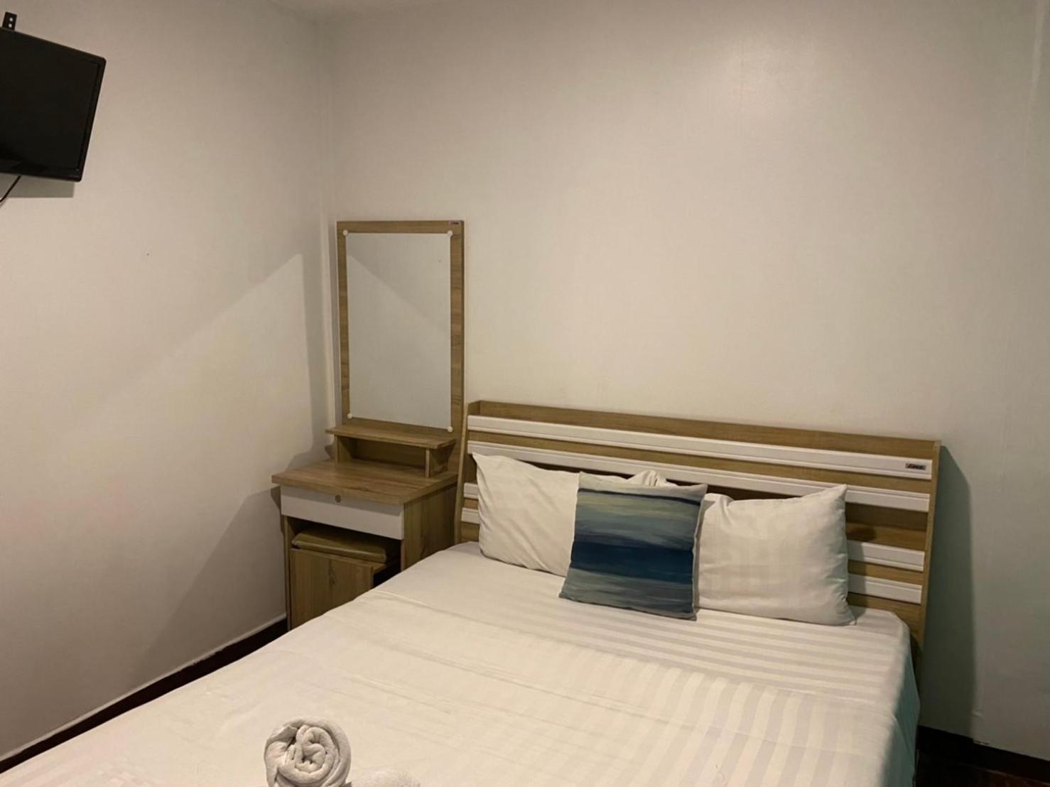 Karoon Hut Guest house 2*