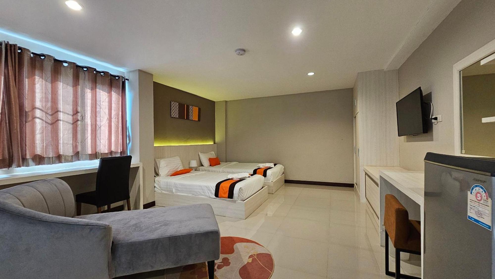 Hotel De Hug & 4*