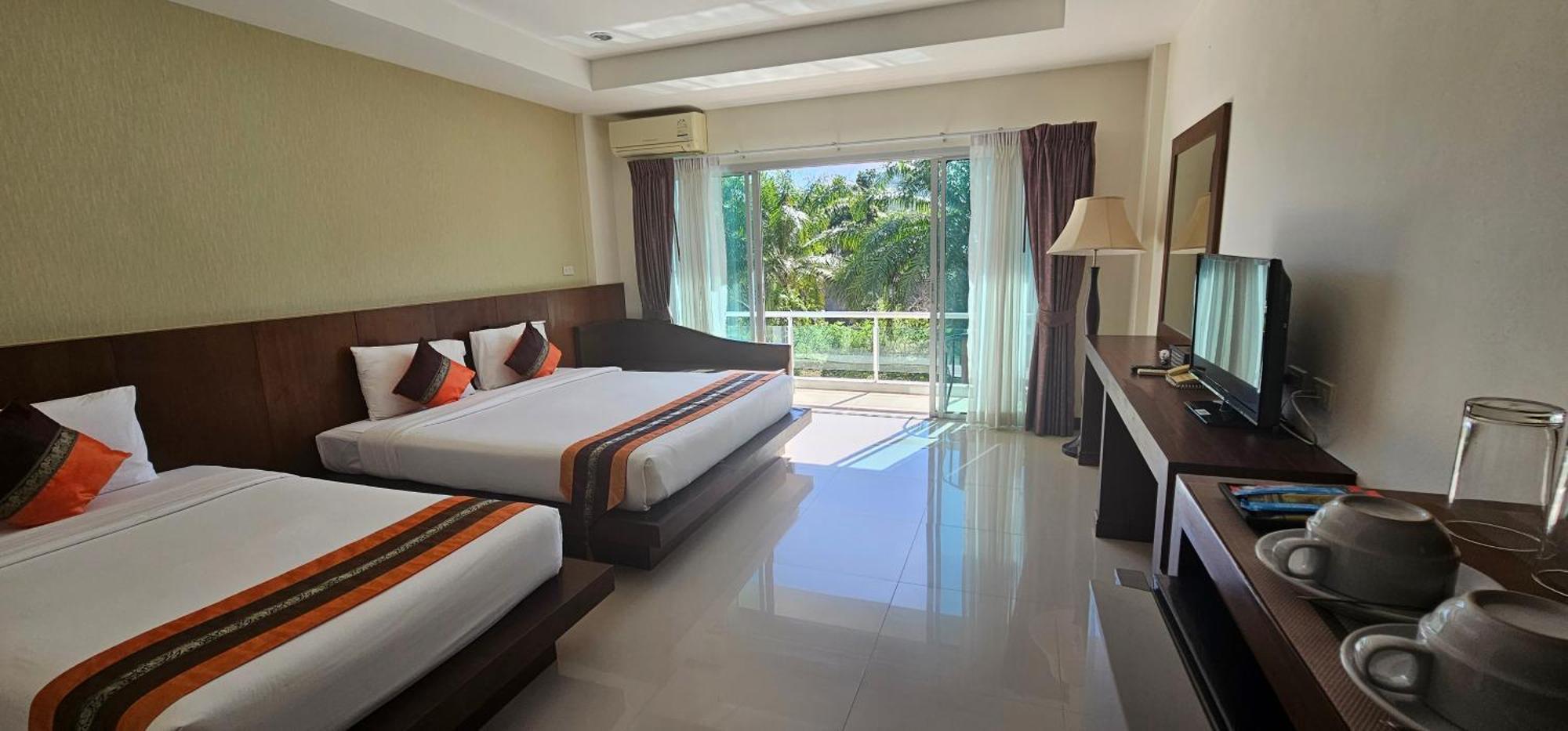 Hotel The Pano & 3*