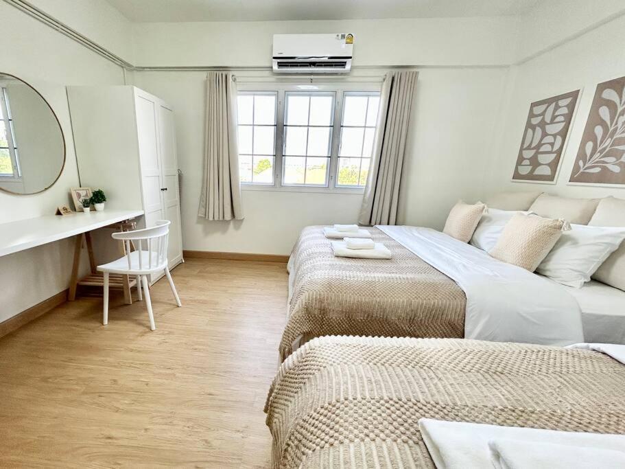 Mountain View With Rooftop At Suthep Wat Umong Chiangmai Holiday home *