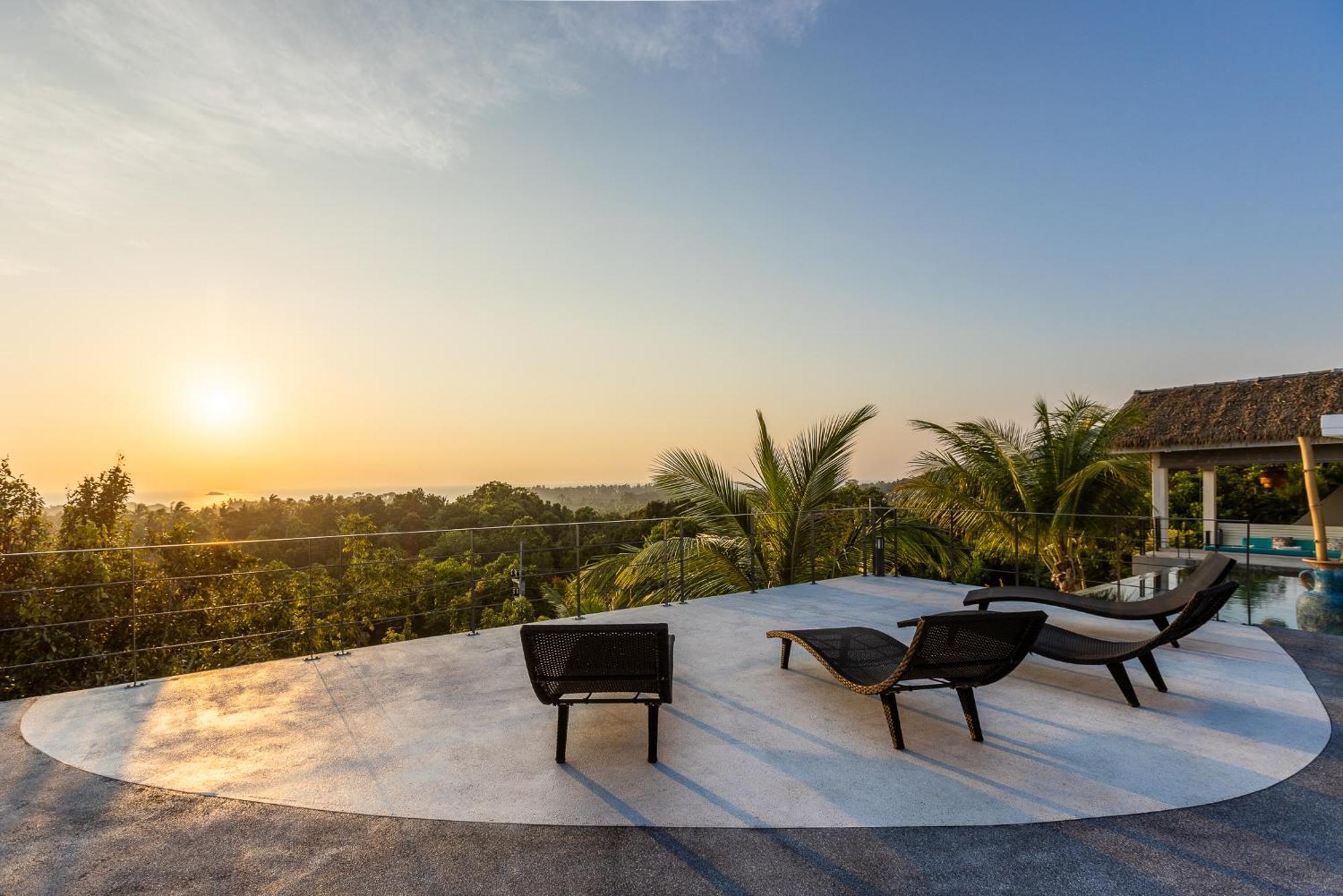 Shades Of Blue Villa Srithanu