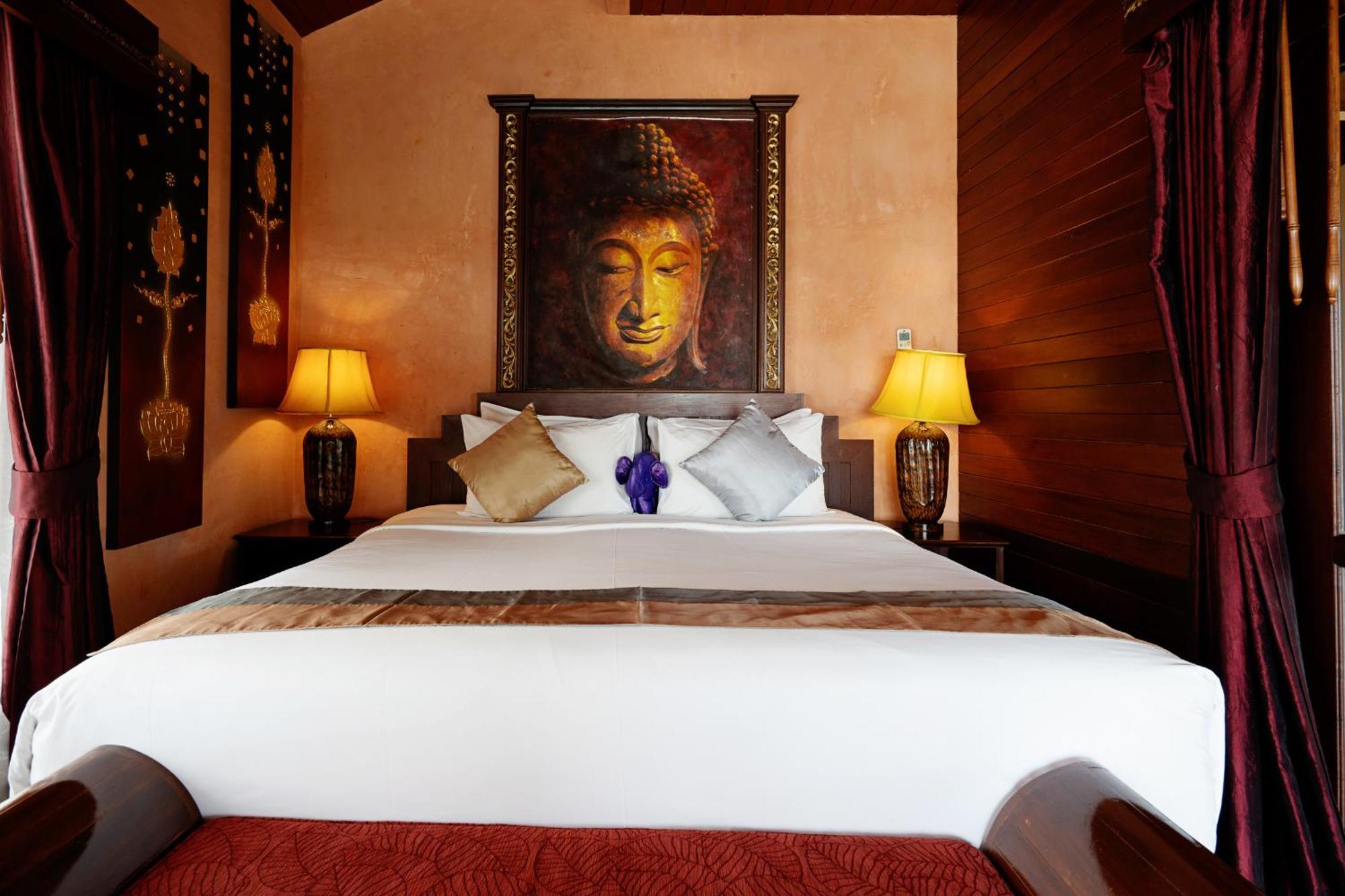 Sandalwood Luxury Resort 5*