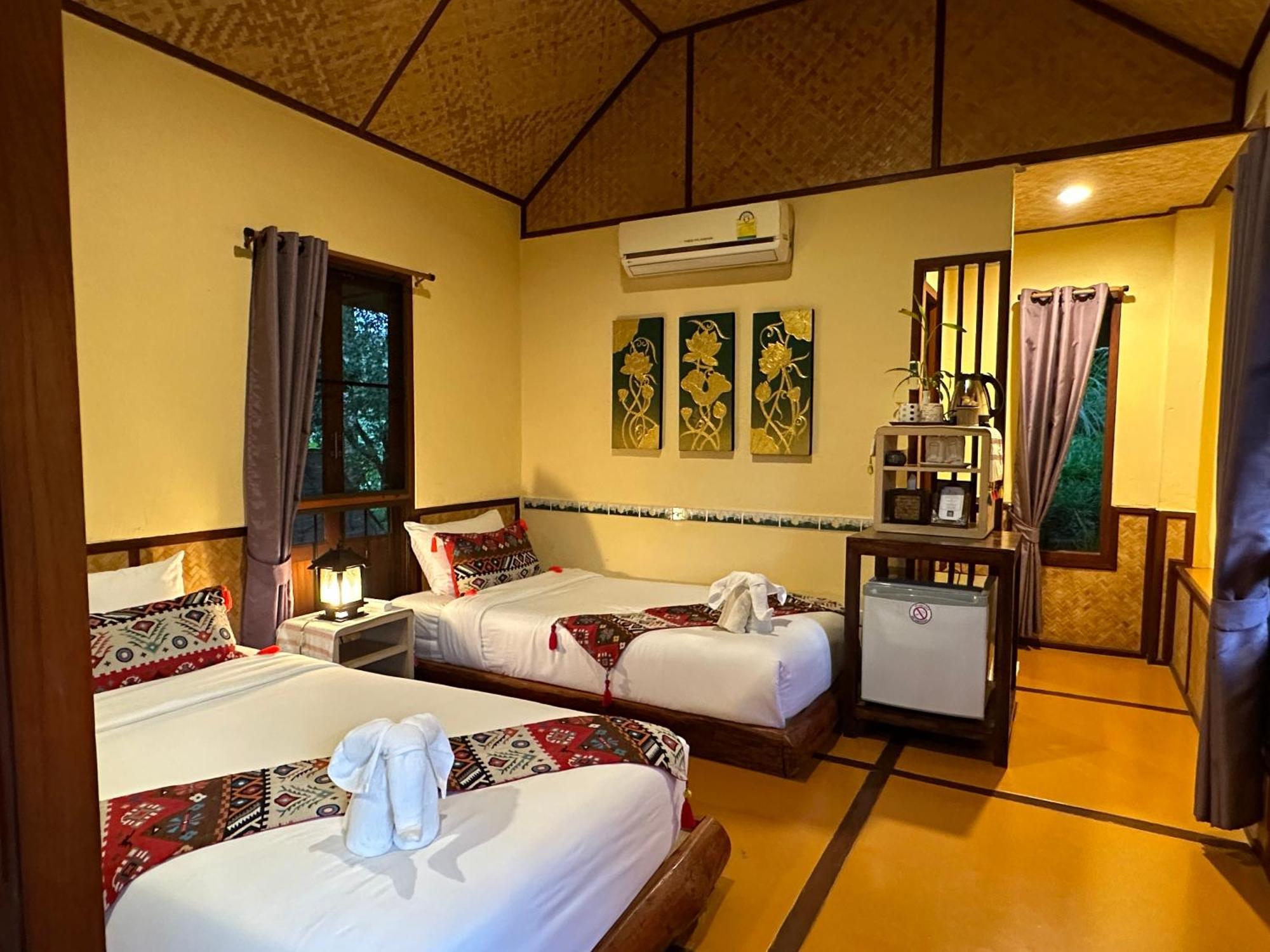 Pura Vida Resort 3*