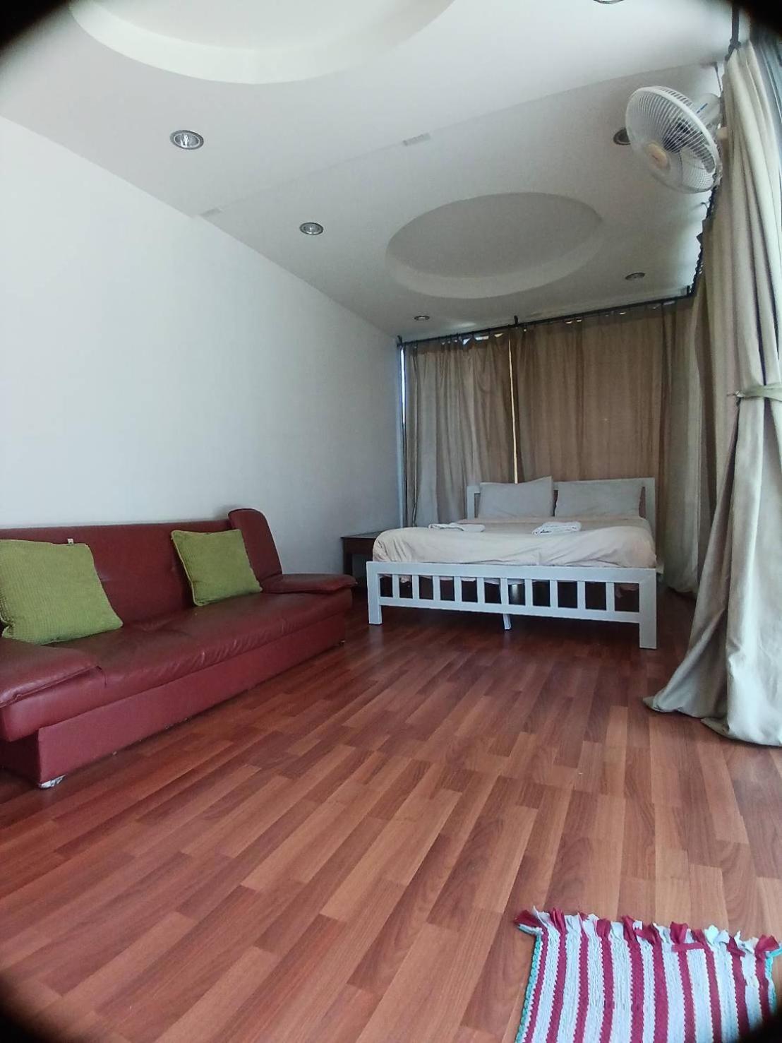 Hostel ปอ อา ยอ *