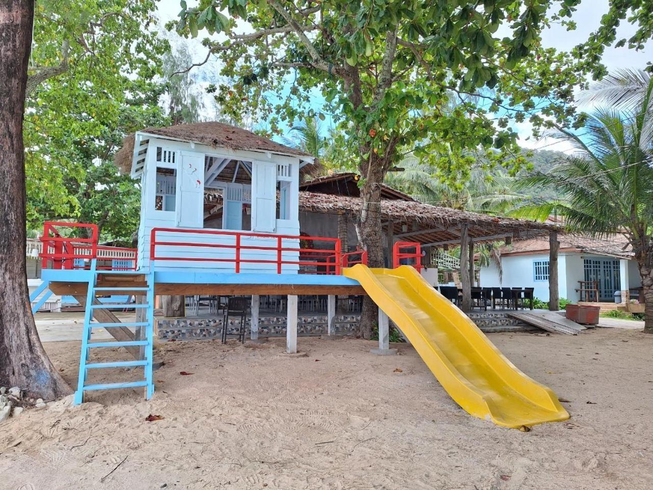 Banana Resort