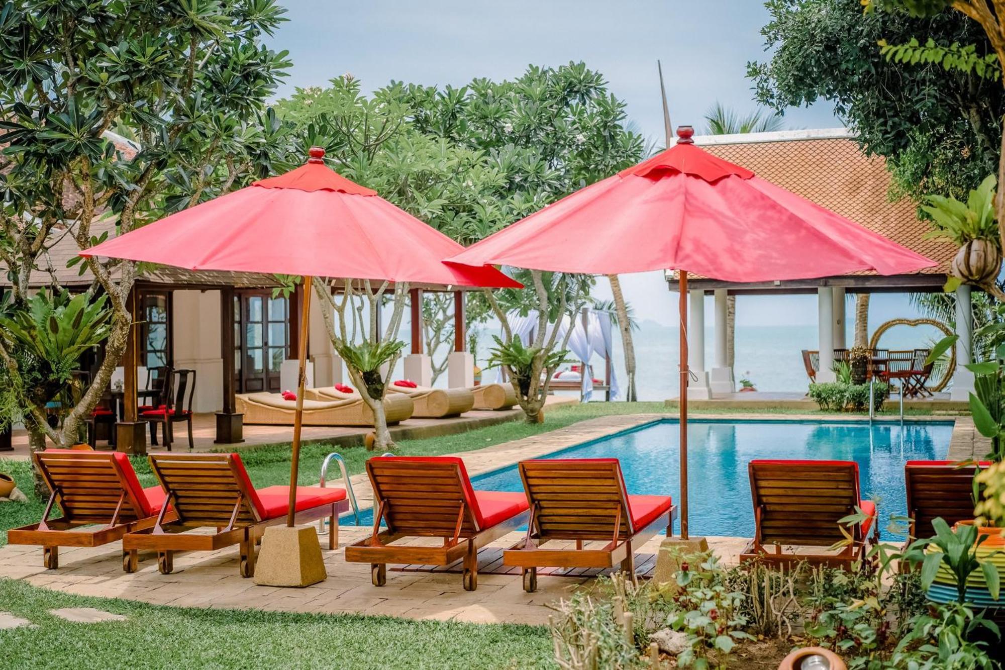 The Privilege Ezra Club Hotel