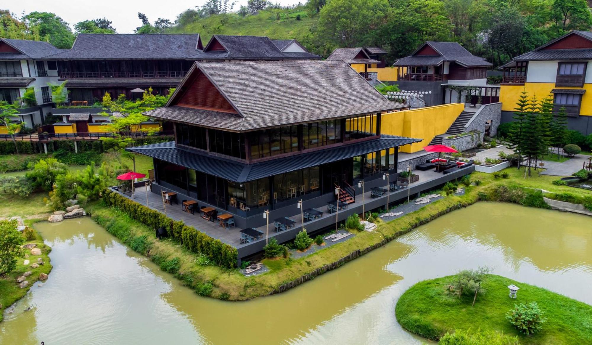Resort Onsen At Moncham