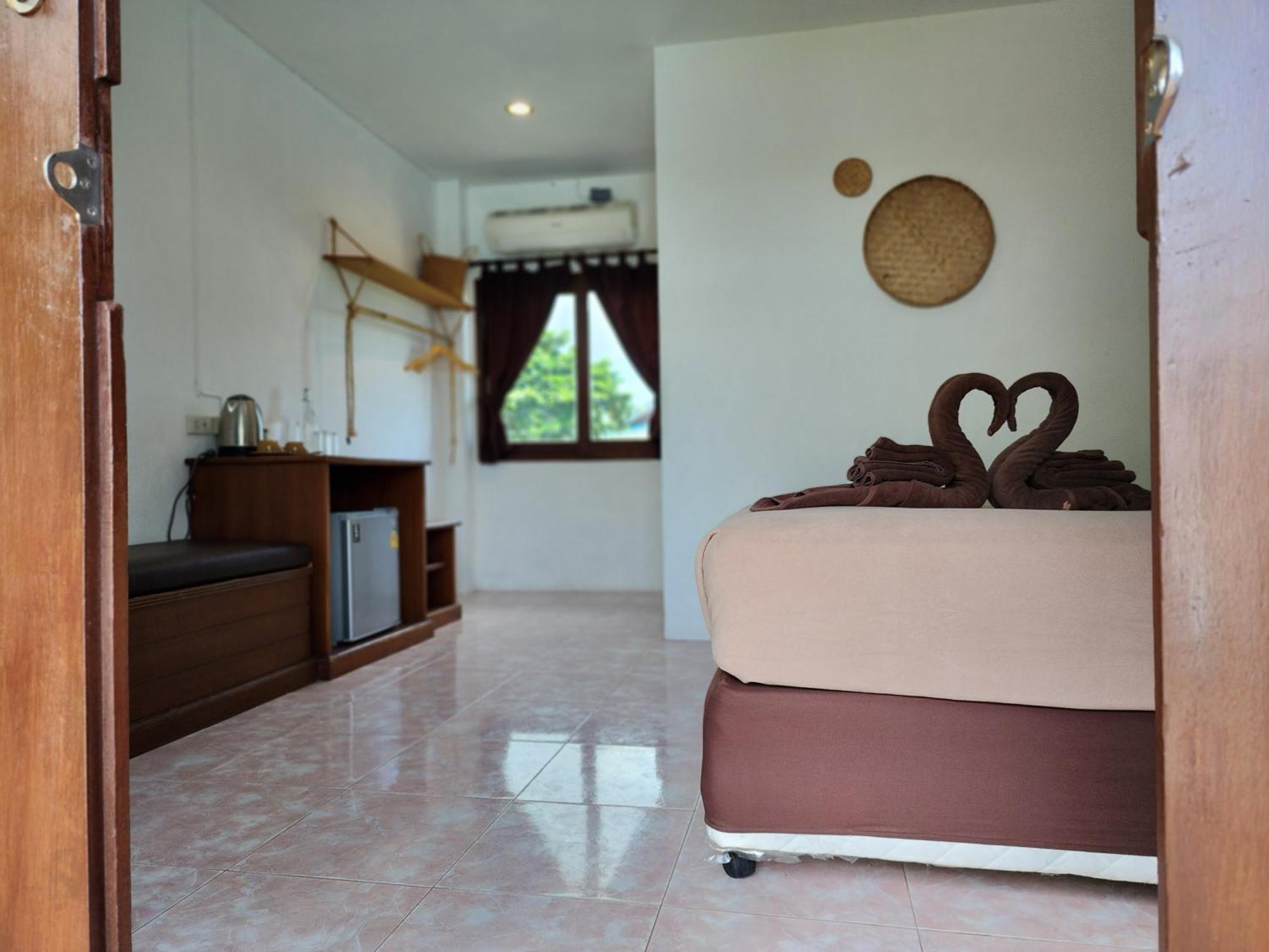Tiki Beach Koh Phangan Beach Restaurant Bar And Coworking (Adults Only) Hotel