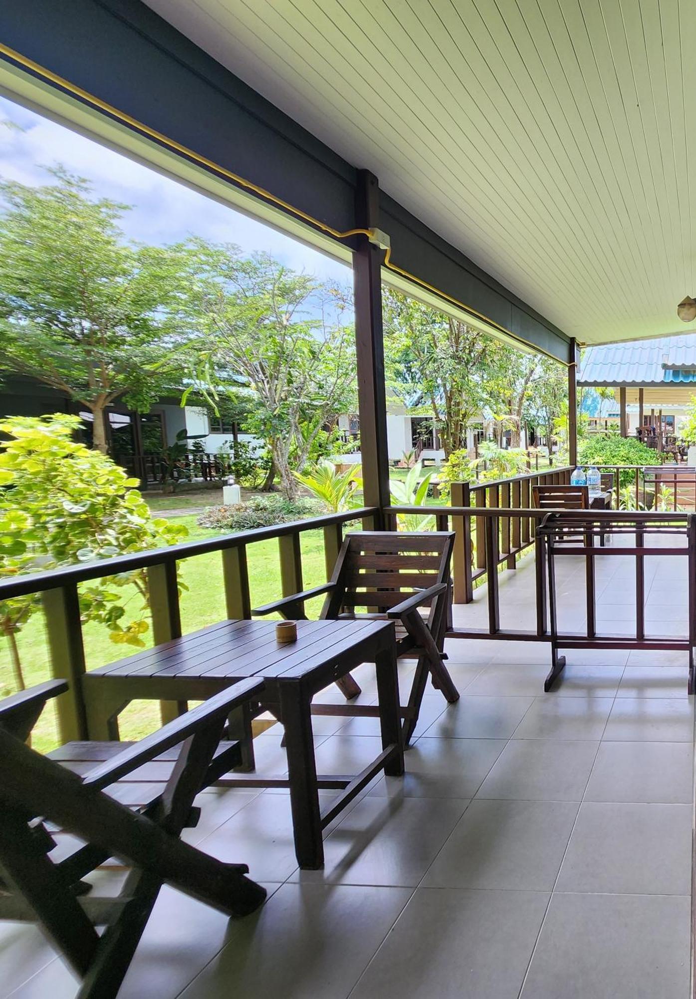 Tiki Beach Koh Phangan Beach Restaurant Bar And Coworking (Adults Only)