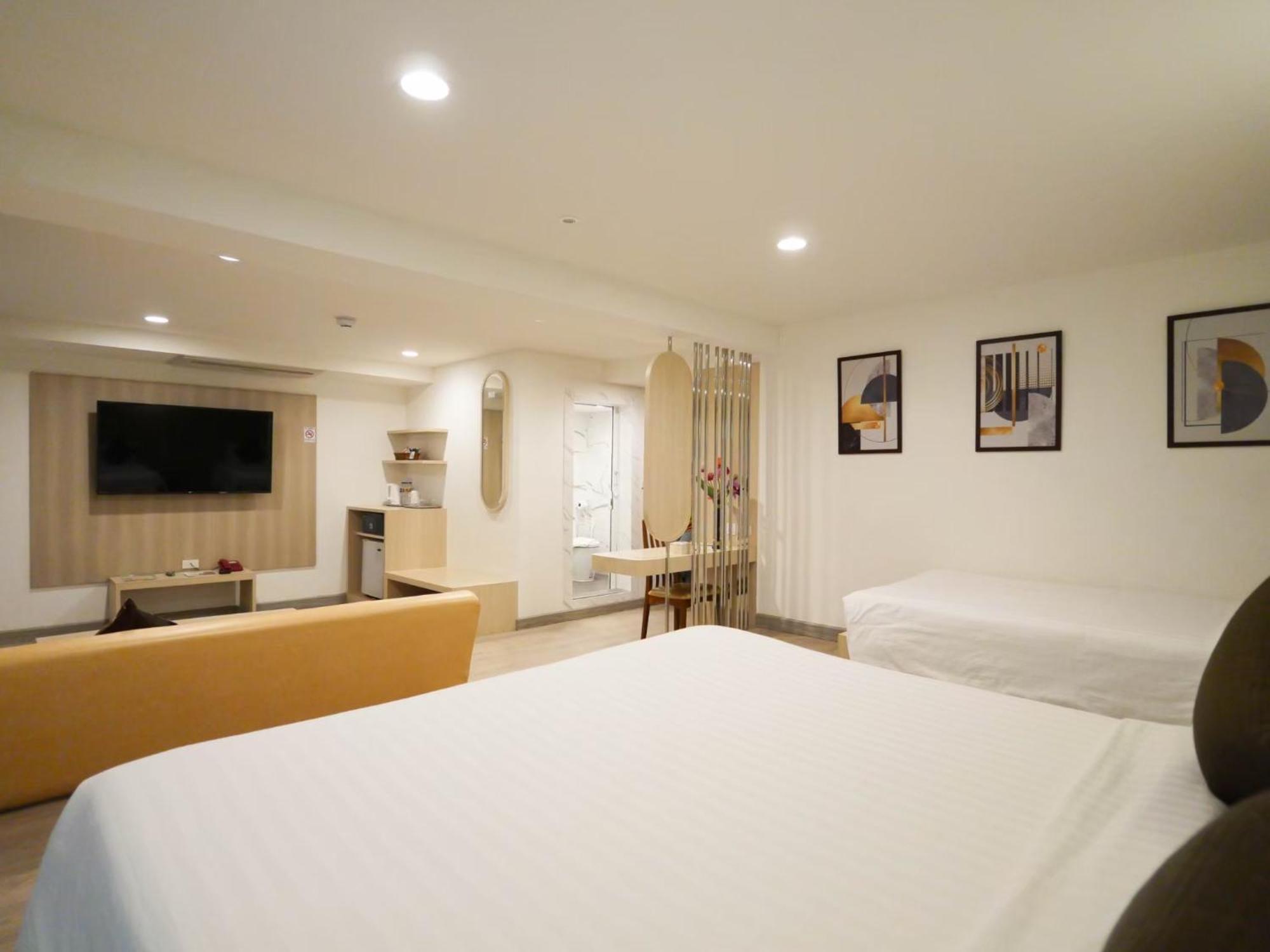 Hotel Sakol 3*