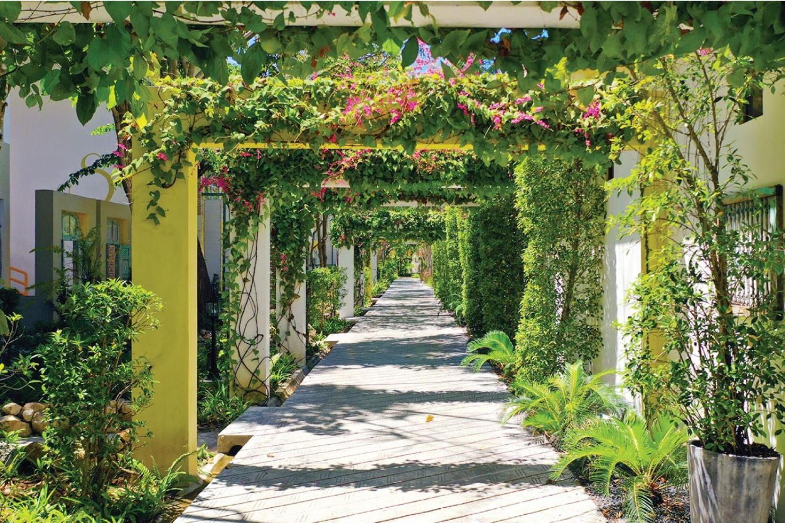 Summer Luxury & Resort Baan Tai