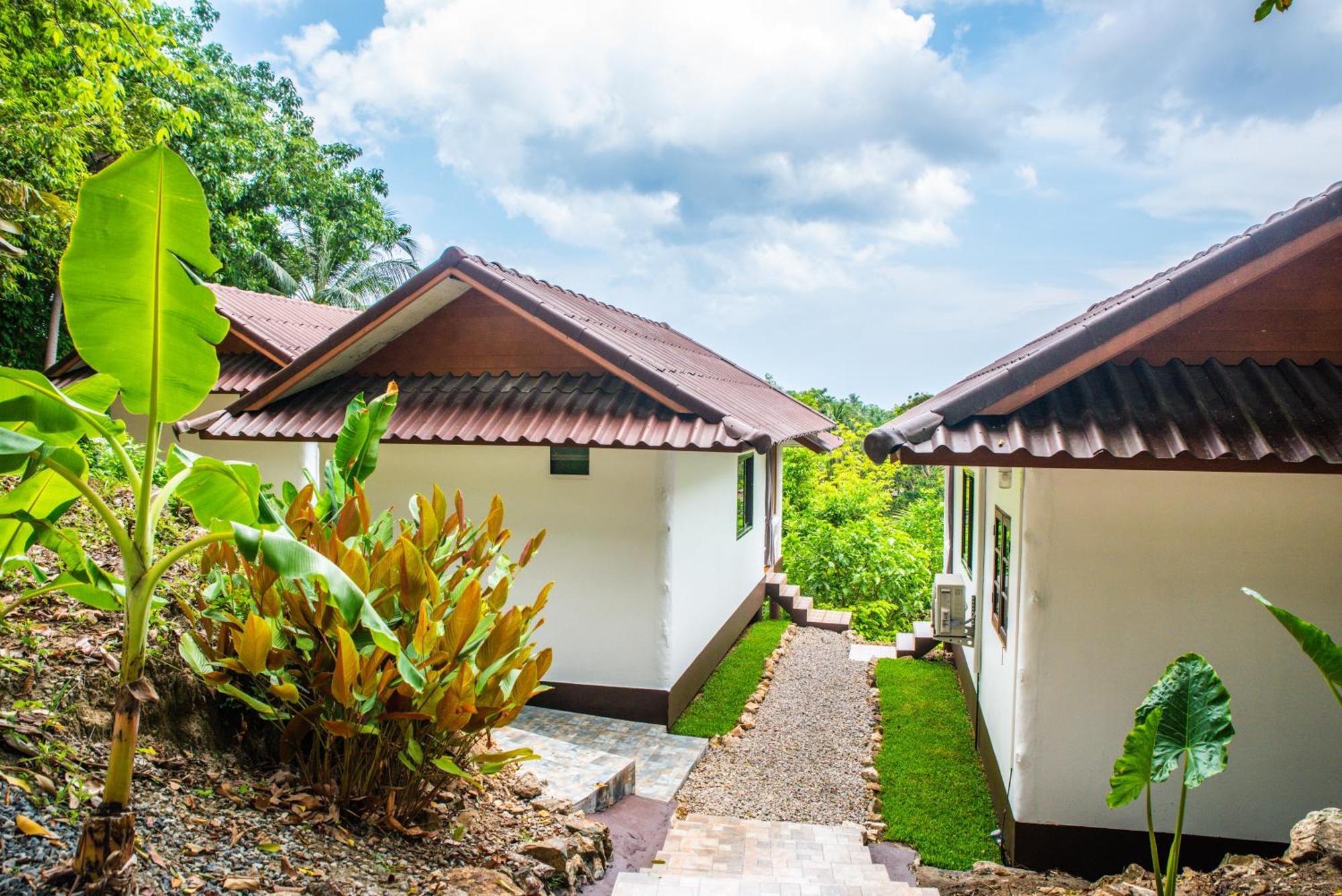 Kalani Bungalows, Resort *