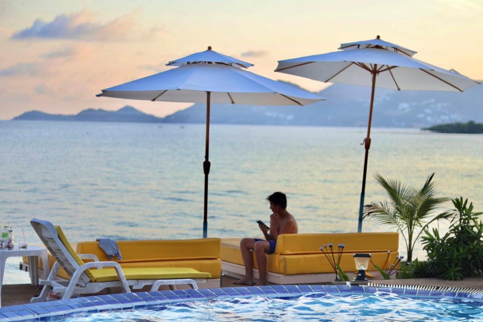 Smile Samui Front Hotel