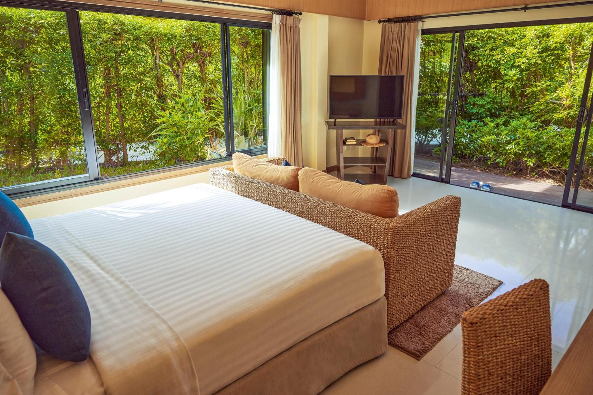 Tui Blue The Passage Samui Pool With Private Resort